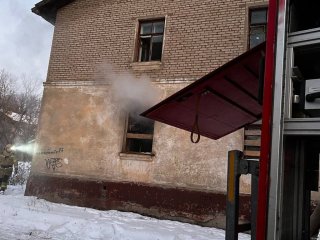 При пожаре в расселенном доме в Уфе обнаружен труп мужчины