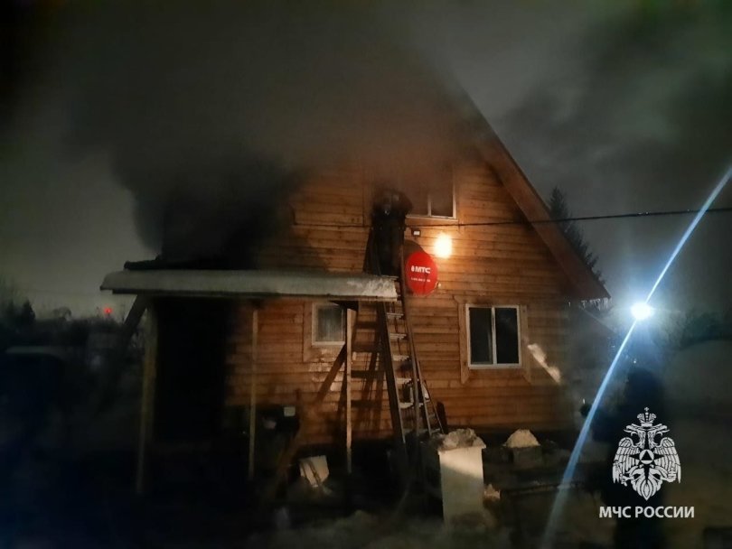 В Уфе при пожаре в доме погибла семилетняя девочка В Уфе при пожаре в доме погибла семилетняя девочка