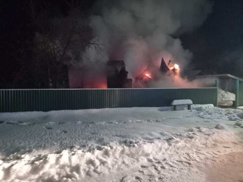 Женщина погибла при пожаре в доме в Башкирии Женщина погибла при пожаре в доме в Башкирии