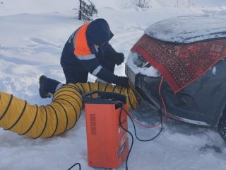 Семья с детьми застряла на автомобиле в мороз в Башкирии