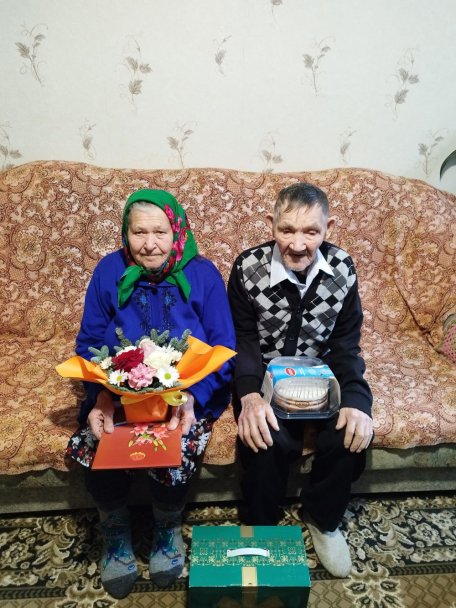 В Башкирии супружеская пара отметила вторую бриллиантовую свадьбу В Башкирии супружеская пара отметила вторую бриллиантовую свадьбу