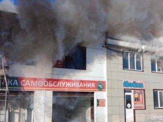 В Башкирии загорелась автомойка