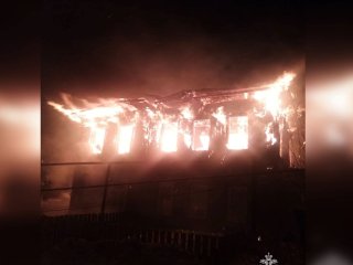 В Уфе из-за пожара в жилом доме эвакуировали 18 человек