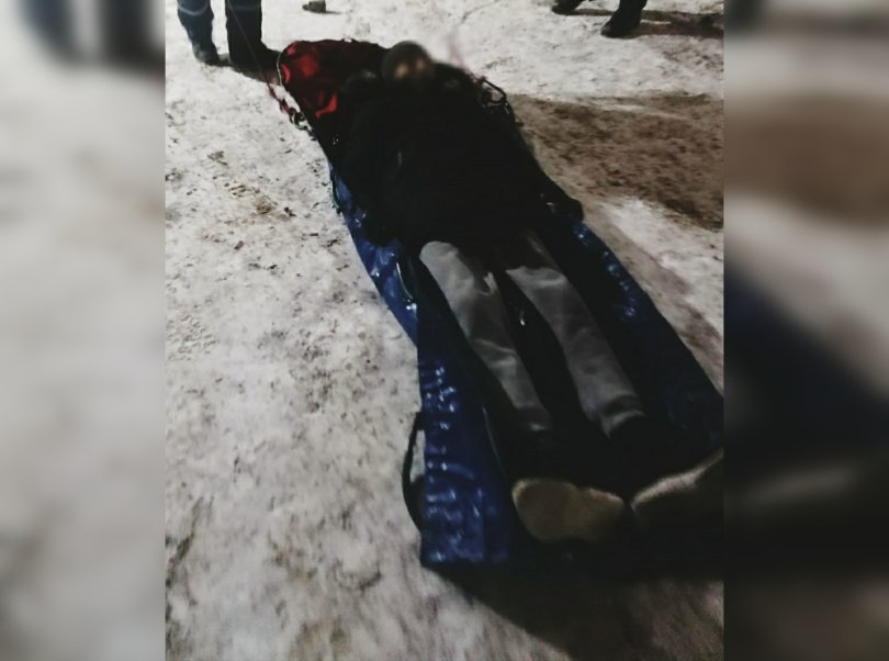 В Уфе мужчина с трехлетним ребенком попал в больницу после катания с горки на тюбинге В Уфе мужчина с трехлетним ребенком попал в больницу после катания с горки на тюбинге