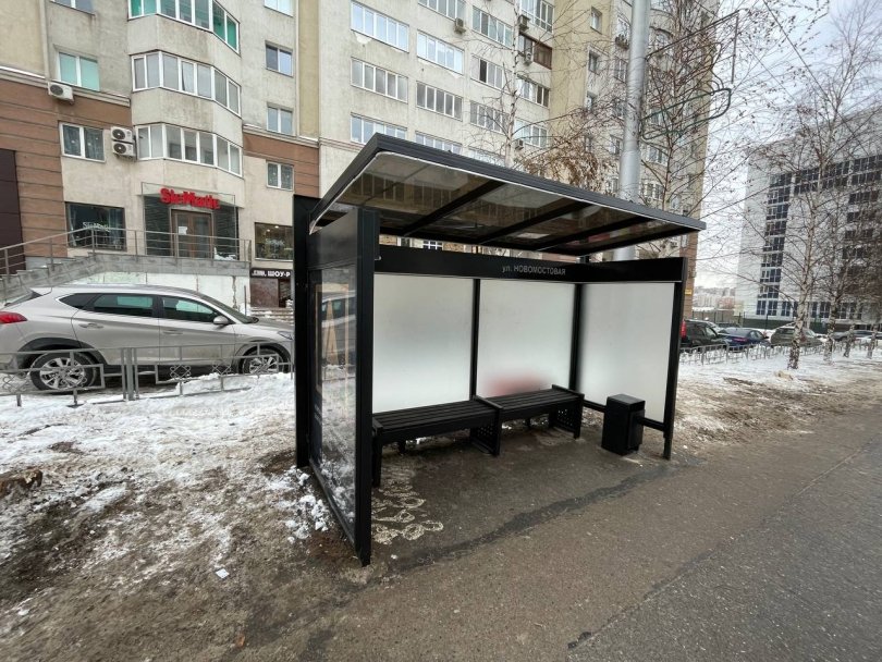 В Уфе продолжают устанавливать новые остановки В Уфе продолжают устанавливать новые остановки
