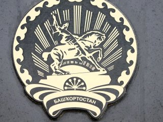 Хабиров подписал указ об увековечении памяти Муртазы Рахимова