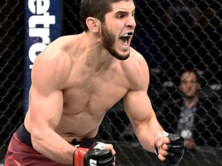 Махачев победил Волкановски в главном бою турнира UFC 284