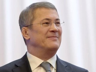 Радий Хабиров поздравил ученых с профессиональным праздником