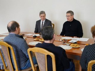 Радий Хабиров провел встречу с семьями погибших участников СВО