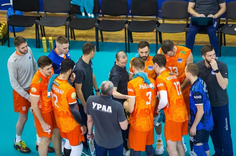 «Урал» уступил «Факелу» в трех партиях «Урал» уступил «Факелу» в трех партиях