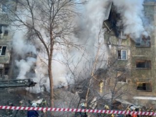 В еще одной пятиэтажке в России обрушились подъезды из-за взрыва газа