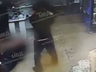 В Уфе две девушки устроили жестокую драку в магазине