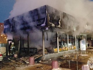 В Уфе сгорело крупное кафе, есть пострадавшие