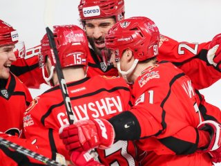 «Автомобилист» обыграл «Металлург» и повел в серии плей-офф КХЛ