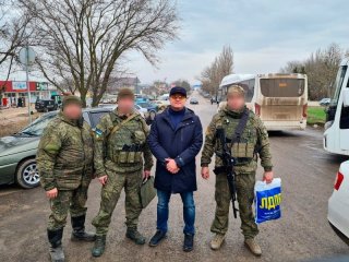 Депутат Госдумы от ЛДПР Иван Сухарев встретился с участниками СВО и передал гумгруз мобилизованным