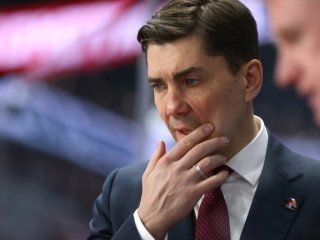 Разгром дня. «Локомотив» забросил шесть шайб ЦСКА в третьем матче серии плей-офф КХЛ