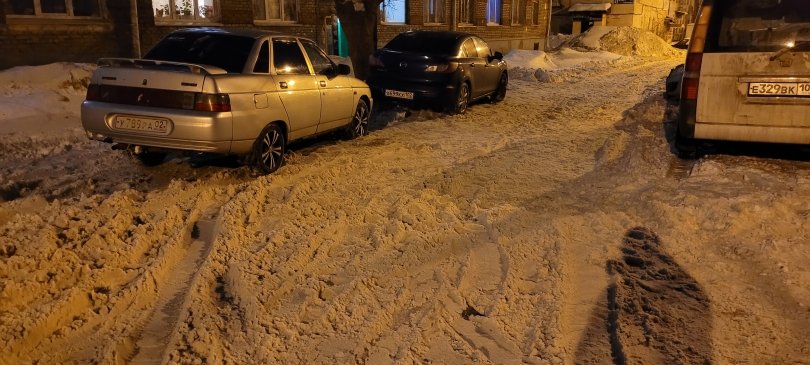 Уфимец за день опубликовал десятки жалоб на нечищеный снег в разных частях города Уфимец за день опубликовал десятки жалоб на нечищеный снег в разных частях города