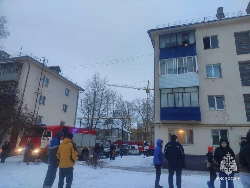 В Башкирии при пожаре в девятиэтажке спасен 31 человек В Башкирии при пожаре в девятиэтажке спасен 31 человек