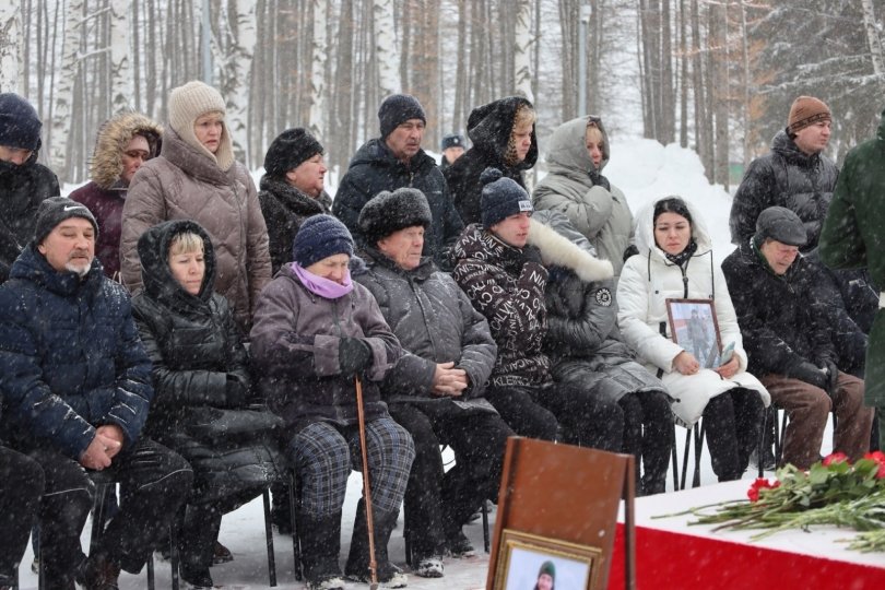 В Башкирии простились еще с двумя бойцами, погибшими в ходе СВО В Башкирии простились еще с двумя бойцами, погибшими в ходе СВО