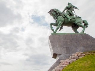 В Уфе приняли решение о доработке проекта по реконструкции памятника Салавату Юлаеву