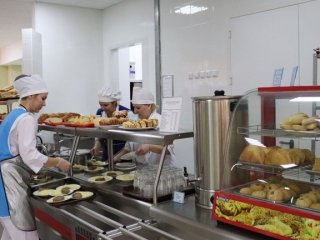 Власти повысили стоимость горячего питания в школах Уфы