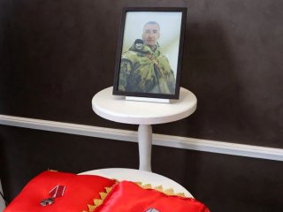 «Погиб, защищая будущее страны» — в Уфе простились с погибшим в ходе СВО Альфредом Усмановым