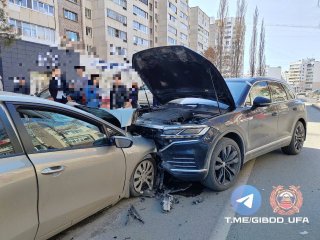 В Минздраве рассказали о состоянии четырех пострадавших в массовой аварии в Уфе
