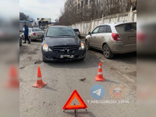 В Уфе пятилетняя девочка попала в больницу после столкновения двух автомобилей