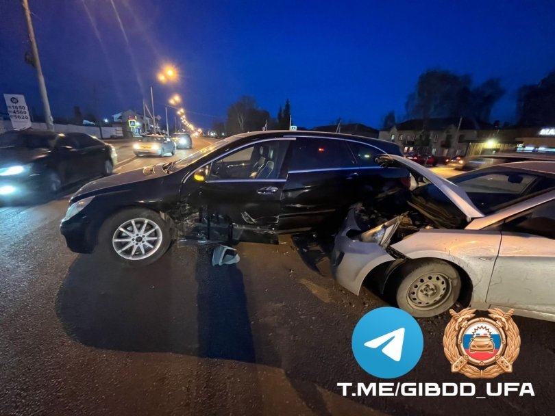 Мерседес попал в авари