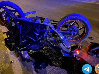 21-летняя байкерша госпитализирована после ДТП в Уфе