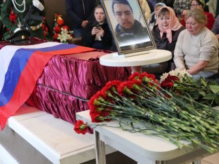 В Уфе простились с 23-летним Равилем Гайнутдиновым, погибшим ходе СВО