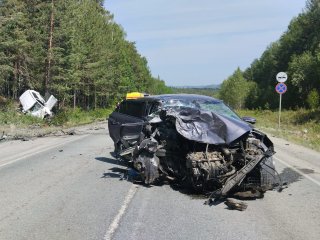 Авария в Башкирии забрала жизни двух человек, еще трое госпитализированы