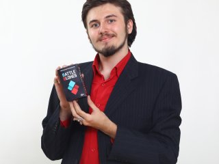 Студент из Башкирии создал настольную игру, которая набирает популярность по всей стране