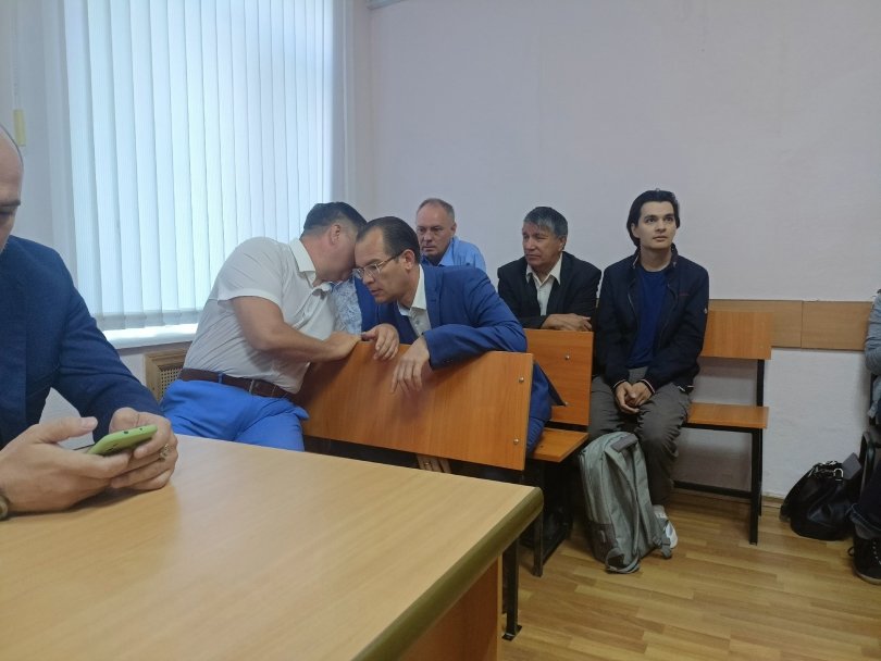 Суд Уфы приговорил министров Бориса Беляева и Рамзиля Кучарбаева к реальным срокам