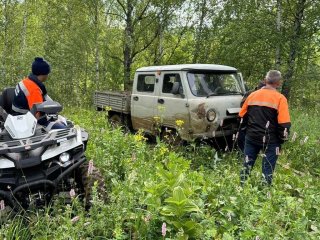 В Башкирии двое мужчин на сутки застряли в лесу из-за сломанного автомобиля