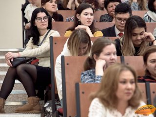 В Башкирии многодетные семьи получат компенсацию в 50% от платы за обучение в колледже