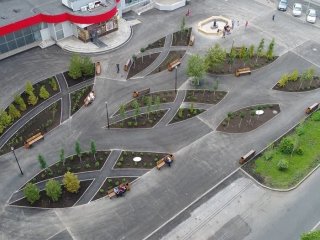 В уфимской Деме на месте парковки обустроили «Аллею Дружбы»