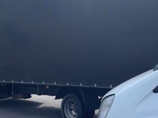 В Уфе грузовая «ГАЗель» сшибла маму с двумя детьми, а затем врезалась в пассажирскую