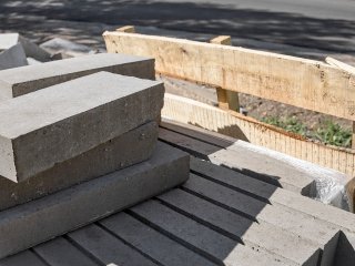 Житель Уфы попросил отремонтировать тротуары на нескольких улицах