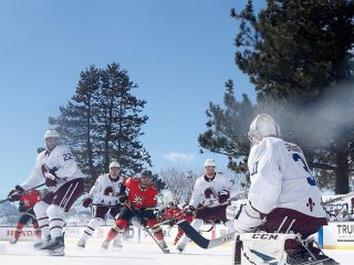 НХЛ может провести матч на открытом воздухе в Мексике