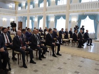 В Уфе избранным депутатам Госсобрания седьмого созыва вручили удостоверения