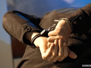 В Уфе сотрудника полиции заподозрили в получении взятки в размере 430 тысяч рублей