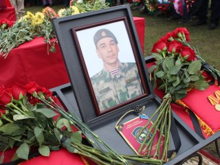 «Примерный отец» – в Башкирии простились с мобилизованным Русланом Шакировым, погибшим в ходе СВО