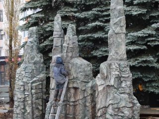 В Уфе возле театра кукол появились Инзерские зубчатки