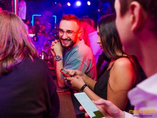 Легендарный бар meet.point открылся в  «Гостином дворе»