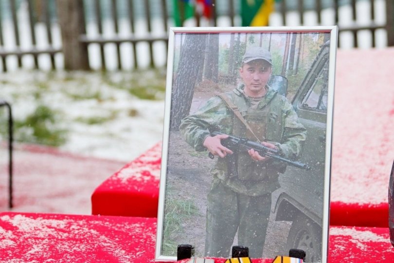 «Не верится, что его не стало»: в Башкирии простились с погибшим старшиной Надипом Вагаповым «Не верится, что его не стало»: в Башкирии простились с погибшим старшиной Надипом Вагаповым