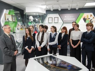 Школьники из «Движения первых» приняли участие в патриотических акциях «Башнефти»