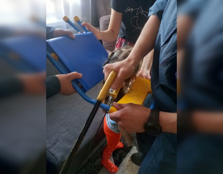 В Уфе 3-летняя девочка застряла в стуле В Уфе 3-летняя девочка застряла в стуле