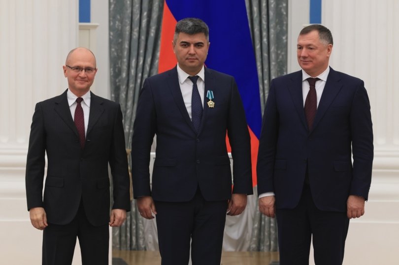 Владимир Путин наградил вице-премьера правительства Башкирии Азамата Абдрахманова орденом Дружбы Владимир Путин наградил вице-премьера правительства Башкирии Азамата Абдрахманова орденом Дружбы