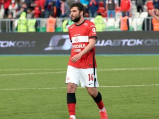 Агент Джикии высказался об интересе «Локомотива» к защитнику «Спартака»